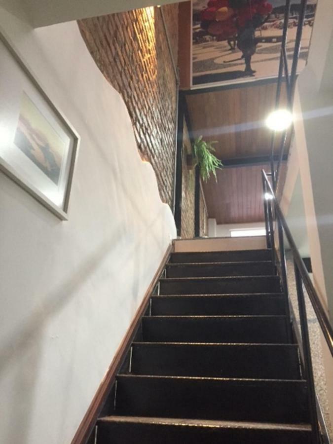 Hostal Lapa 166